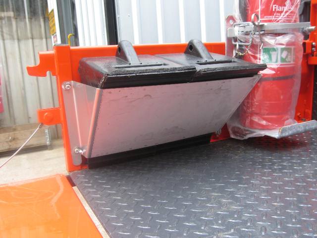 mine spec ute wheel chock holder mounted